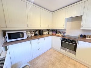 Spingfields- click for photo gallery